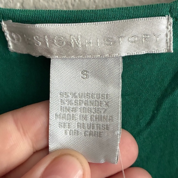 Design History Emerald Top with Wooden Beads S - Picture 6 of 7